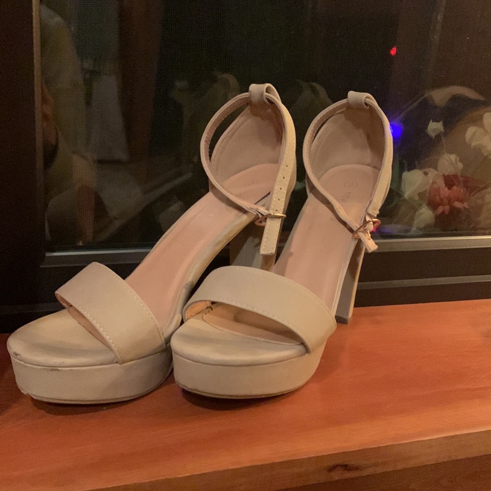 Chunky platform heel - Picture 3 of 3